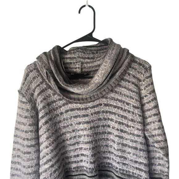 United States Sweaters Women's Size XL Cowl Neck Striped Gray Knit Cozy Sweater - Picture 2 of 7
